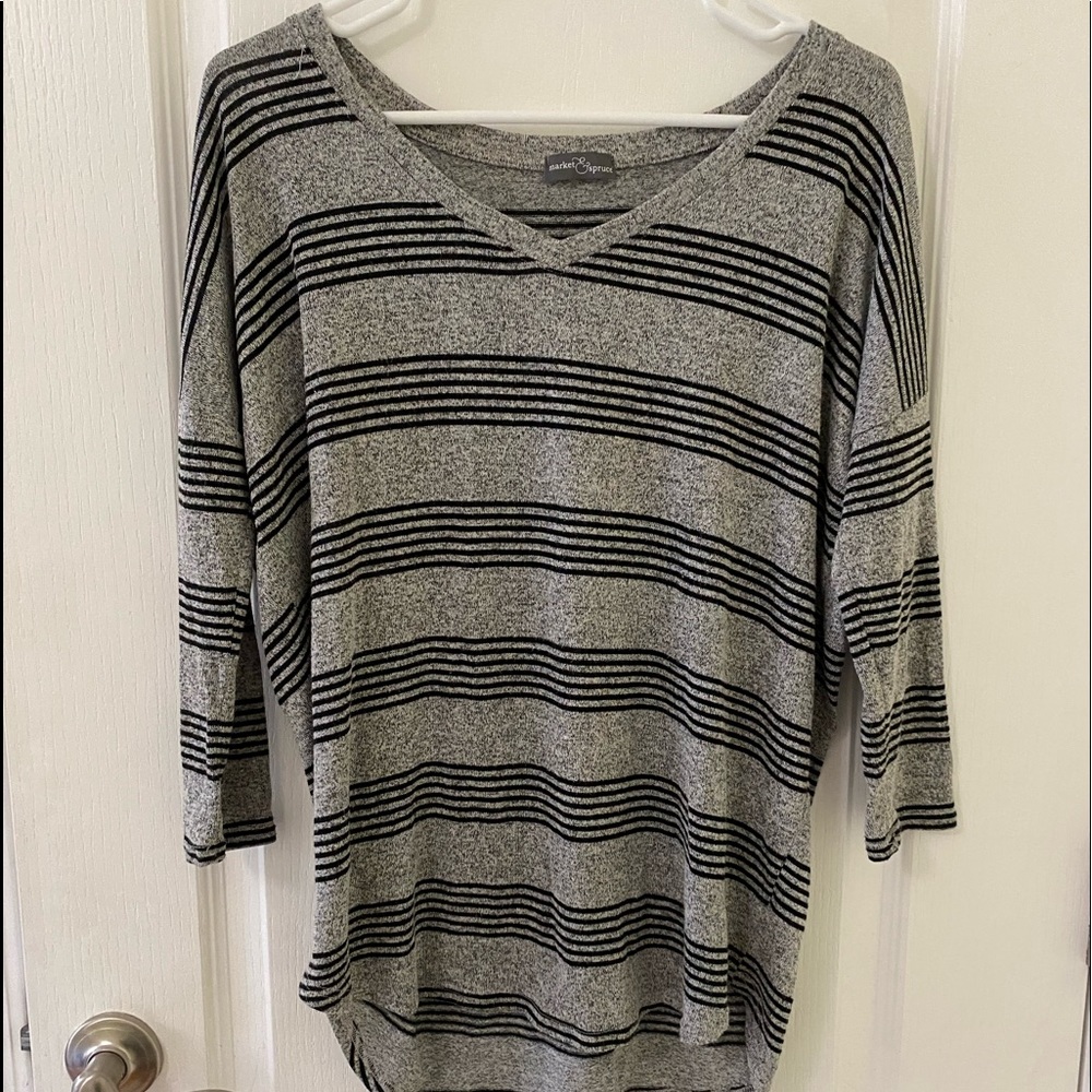 Market & Spruce Grey Sweater size M